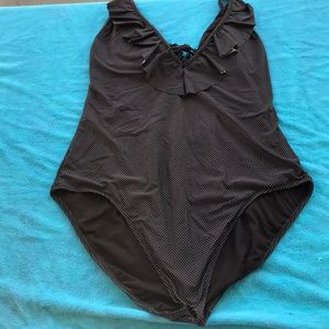 Women’s swim